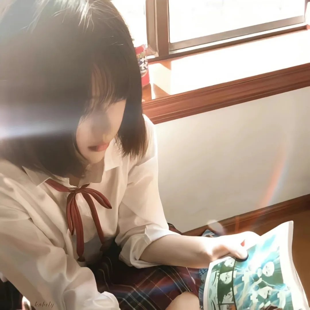 背鸭子的男孩